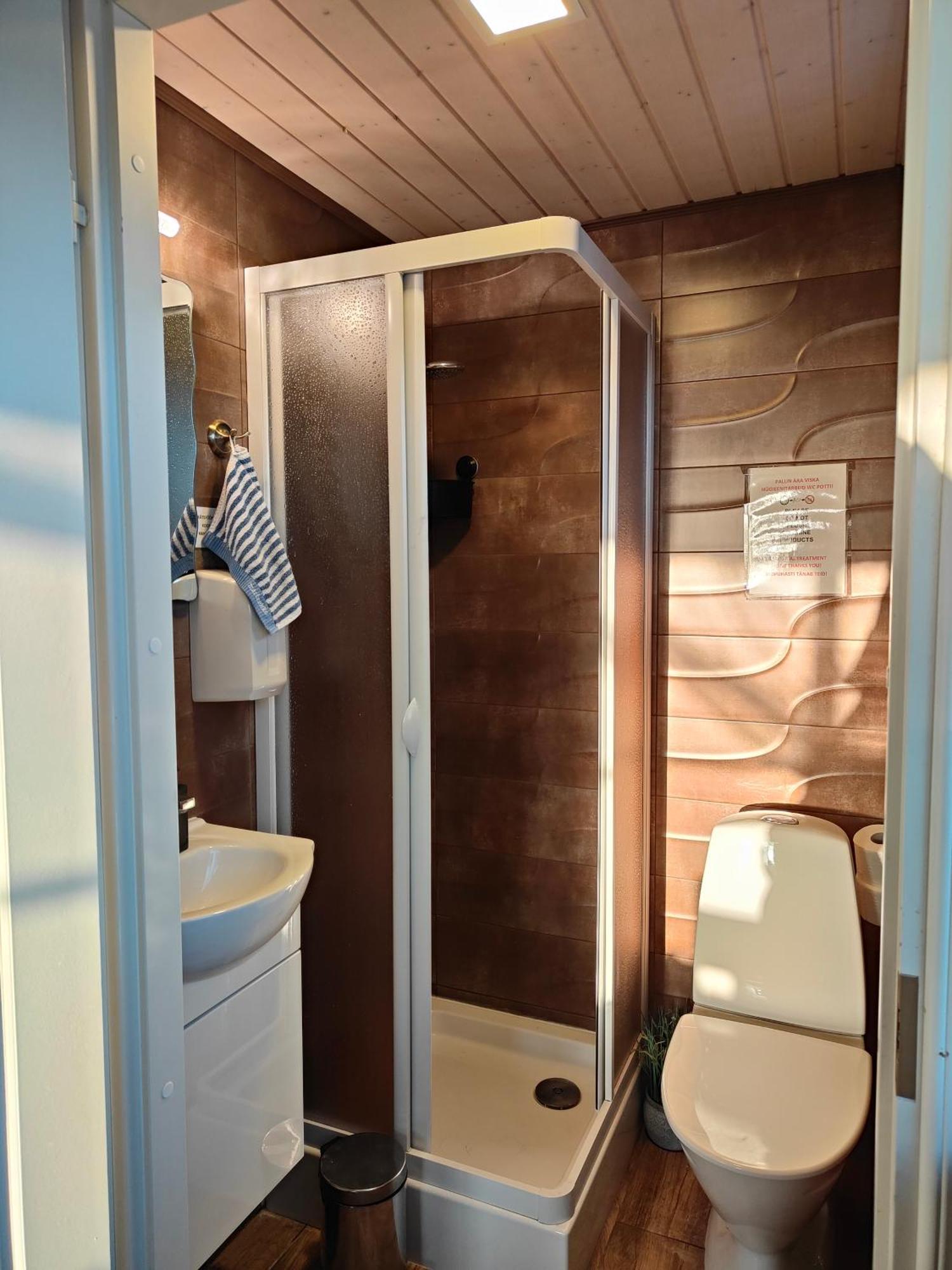 Aparthotel Pakri Parun Paldiski Esterno foto
